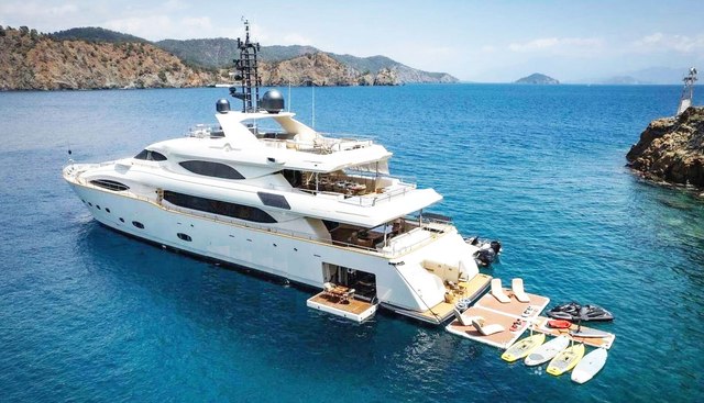 Paradise Yacht 5