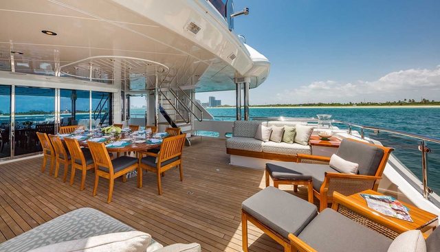 Hospitality Yacht 4