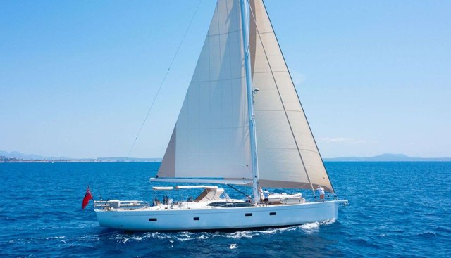 Champagne Hippy Yacht 5