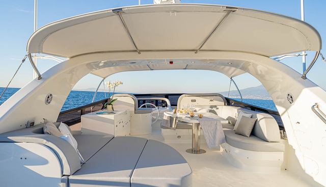 Gemini 3 Yacht 3
