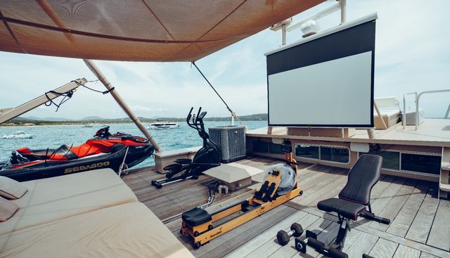 Pink Shrimp Yacht 4