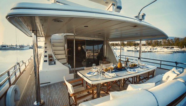 Dream Yacht 4