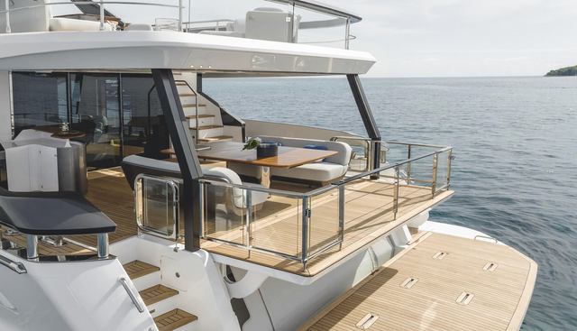 First Horizon Yacht 4