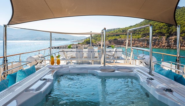 Victory Yacht 2