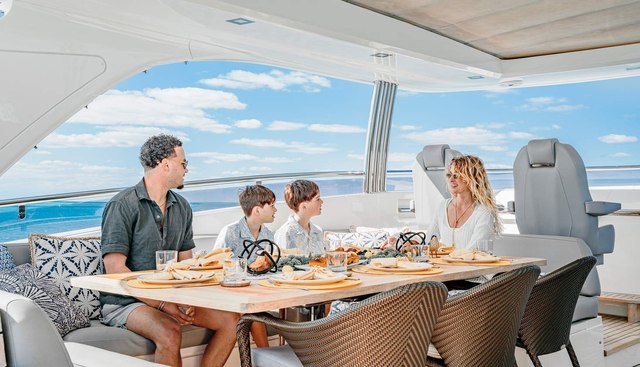 Beachfront II Yacht 4