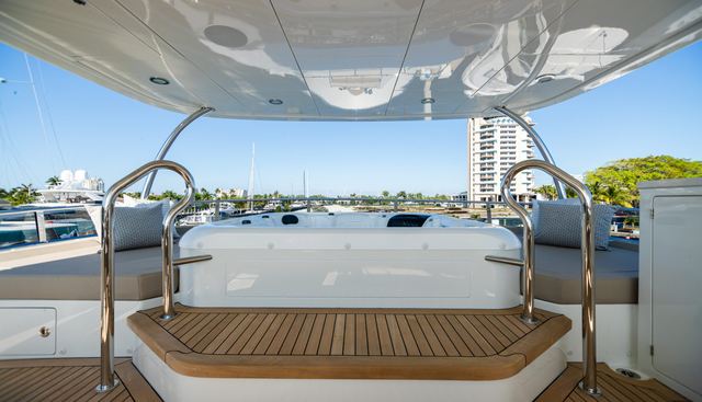 I C Yacht 2