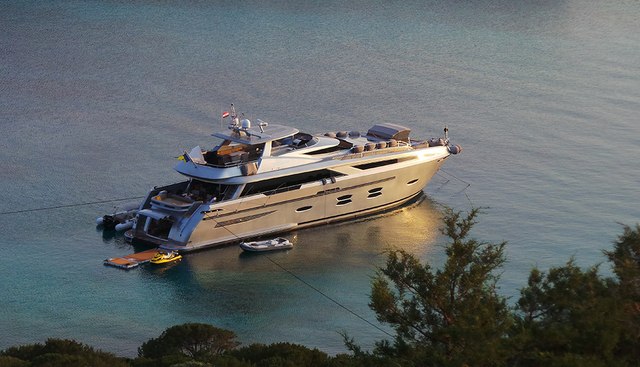 Santorini Yacht 5