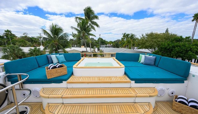 21 Sea Sands Yacht 3