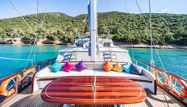 Golden Glory Yacht 2