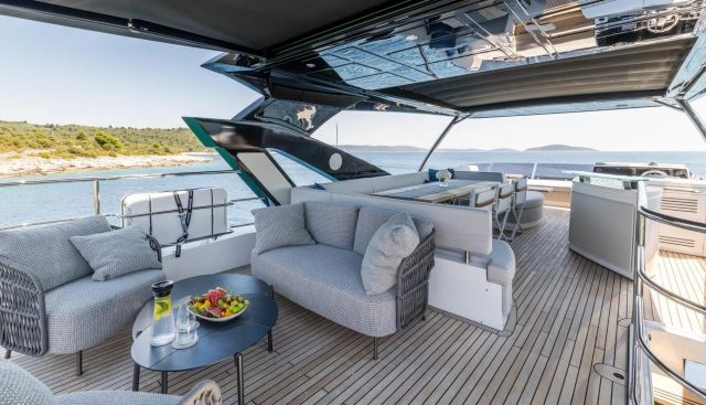 Ascend Yacht 3