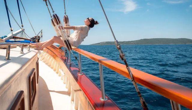 Sv.Donat Yacht 3