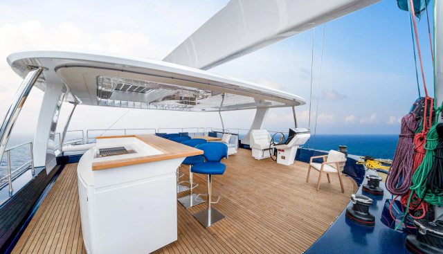Hu-Lysse Yacht 2