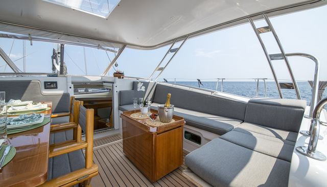 Lady 8 Yacht 3