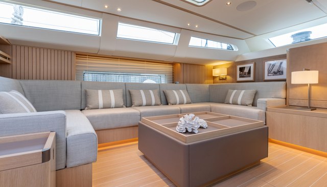 Alix Yacht 4