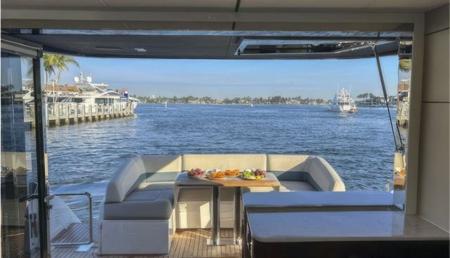 Razzle Dazzle Yacht 4