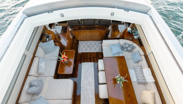 Scratch Yacht 4
