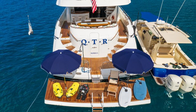 QTR Yacht 4