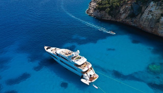 LADY G II Yacht Charter Price - Mondo Marine Luxury Yacht Charter