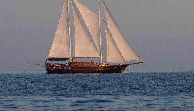 Myra Yacht 5