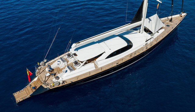 Dakota Yacht 5