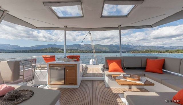 Sapphire Yacht 3