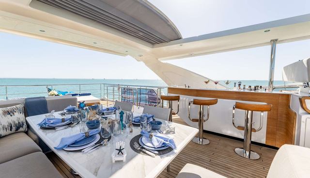 Captain Morgan II Yacht 2
