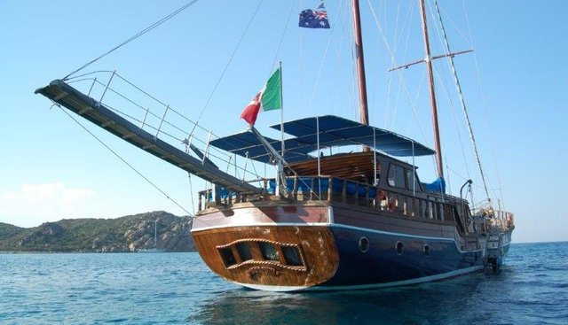Alissa Charter Yacht - 2