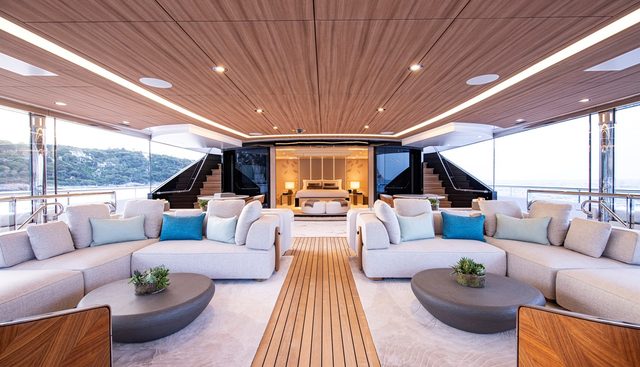 Luna Yacht 3