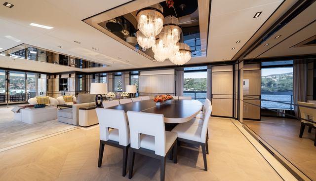 Reliance Yacht 4