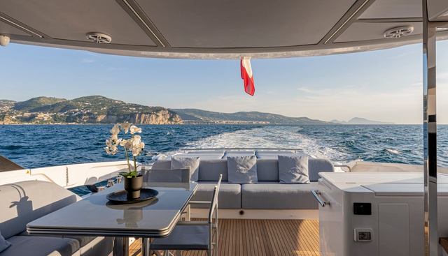 Ale Yacht 4