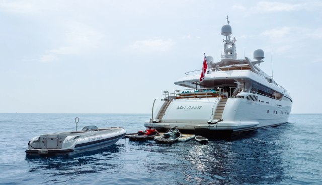 Bon Vivant Yacht 5