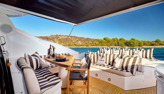 Sunseeker Predator 72 Ghost Yacht 3