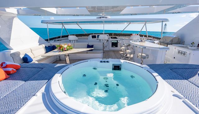 SeaQuest Yacht 2
