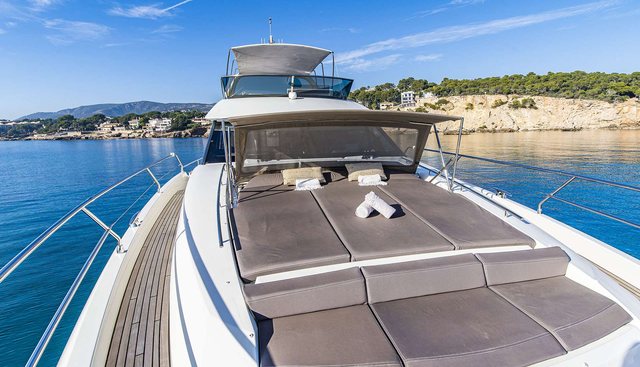 Blue M Yacht 3