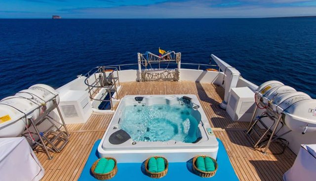 Grand Majestic Yacht 3