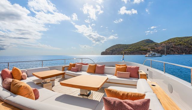 Liv Love Yacht 2