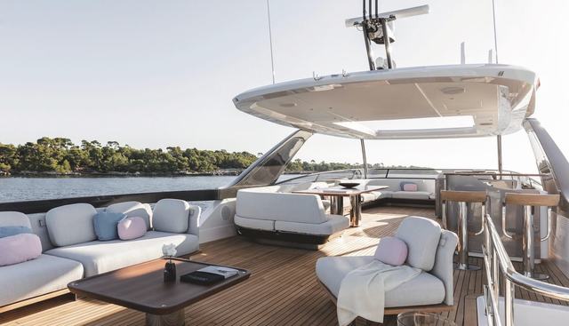 First Horizon Yacht 2