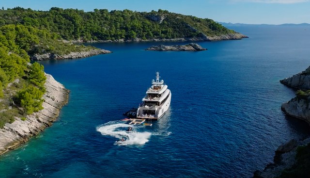 Renata Yacht 5