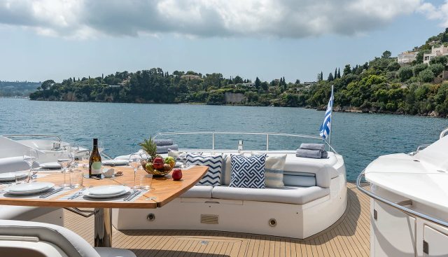 Phoenix Yacht 3