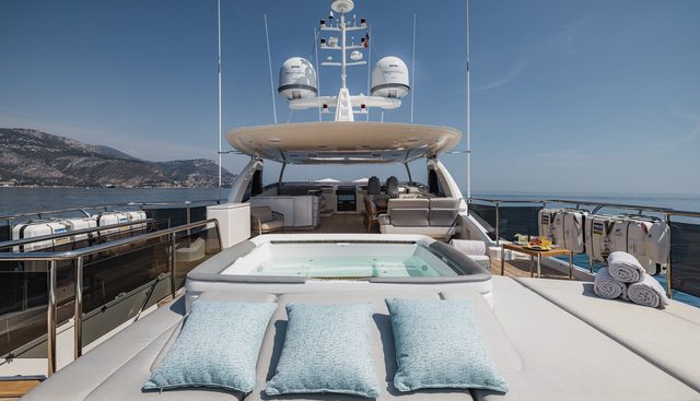 Riviera Living Yacht 3