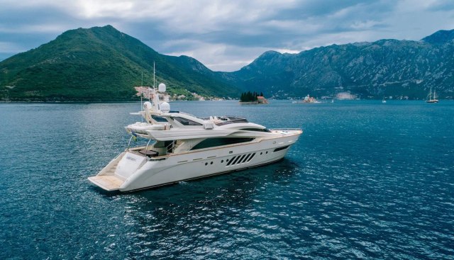 Lady Mura Yacht 5