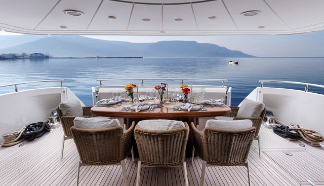 Zen Yacht 4