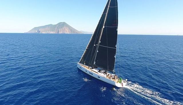 O2 Yacht 4