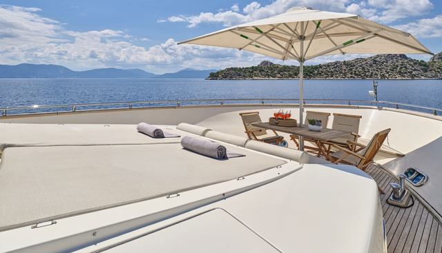 Star Link Yacht 2