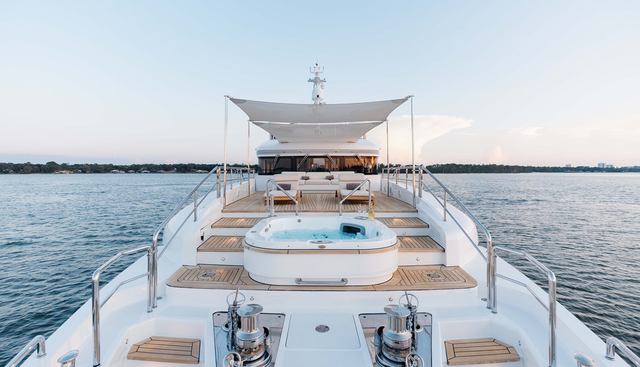 Bella Vita Yacht 2