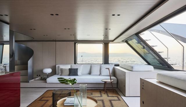 Obsidian Yacht 5