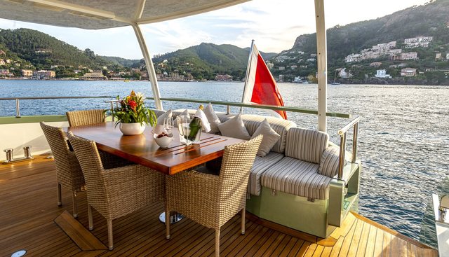 Manatea Yacht 4