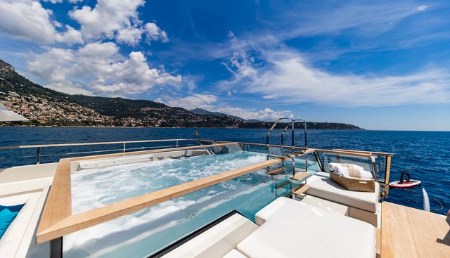 Aily Yacht 4