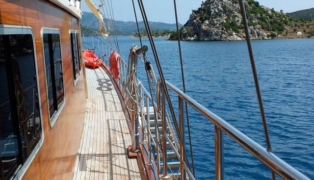 Athen.A Yacht 4