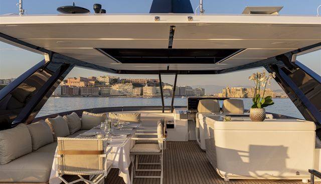 Elisa 3 Yacht 4